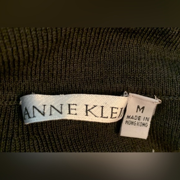 Short sleeve turtleneck - Picture 2 of 3